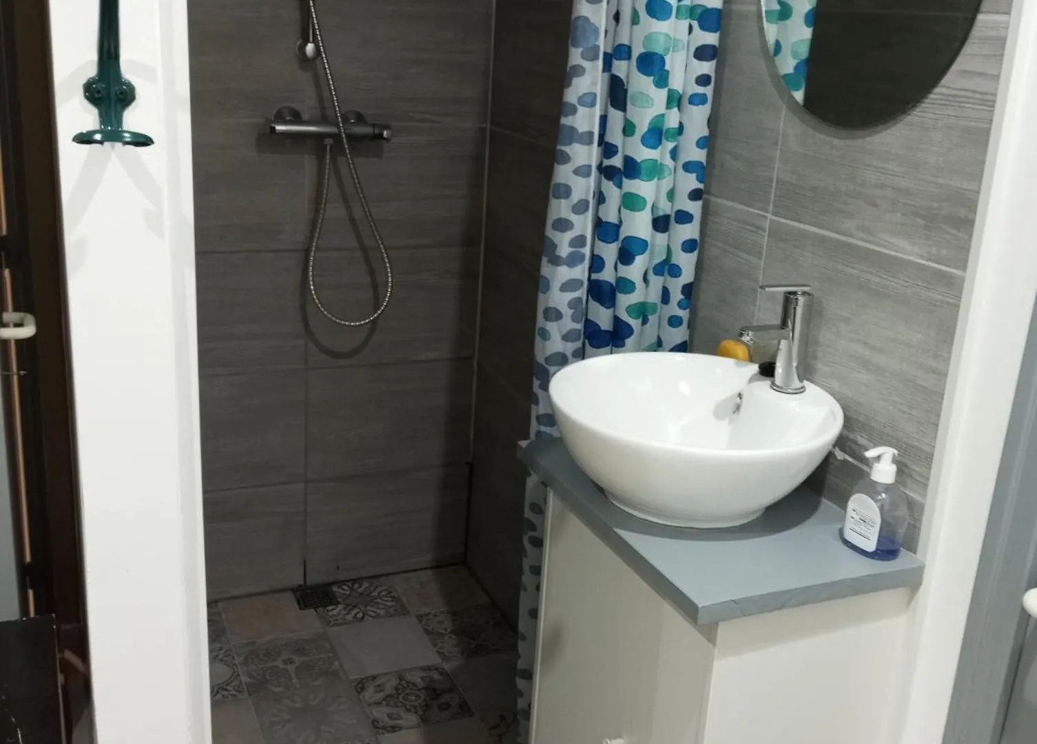 Apartment Appartement Village Medieval Saint-Germain-Laval