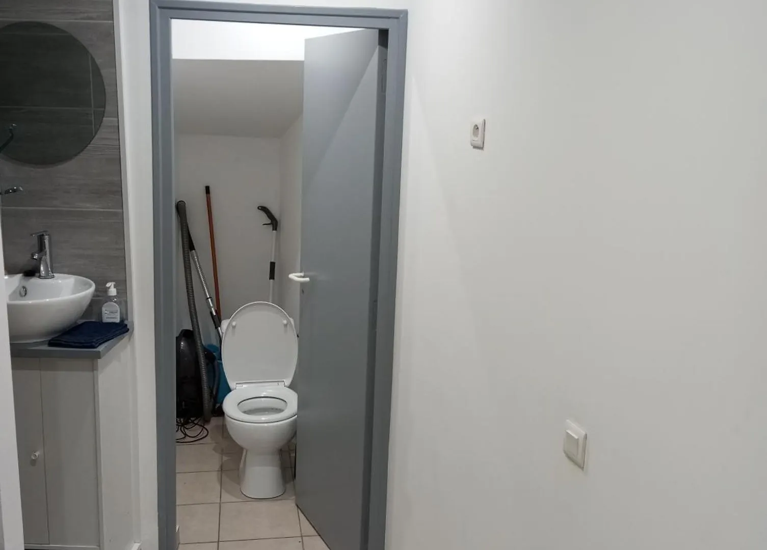 Apartment Appartement Village Medieval Saint-Germain-Laval  France